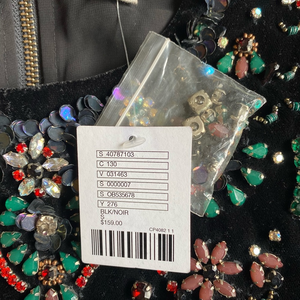 NWT gorgeous jewelled velvet dress - Picture 7 of 10